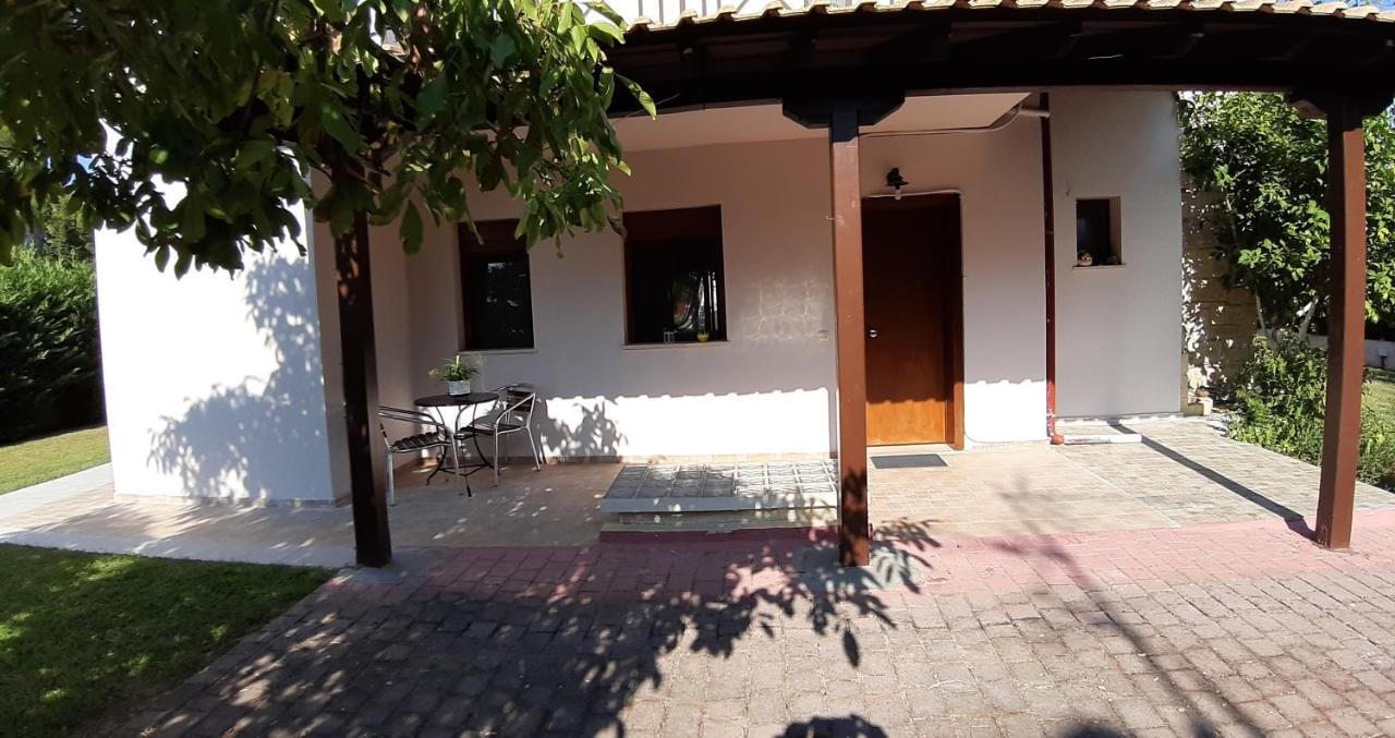 Villa-Danos Afytos Bagian luar foto