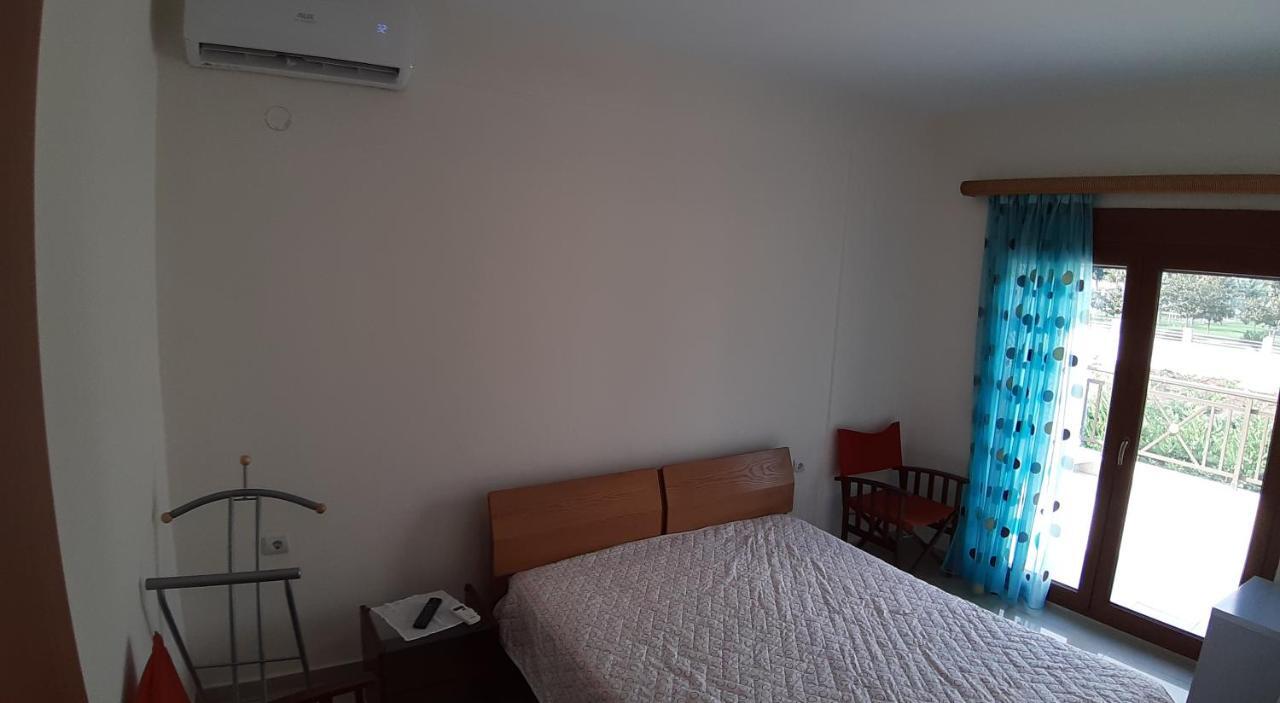 Villa-Danos Afytos Bagian luar foto